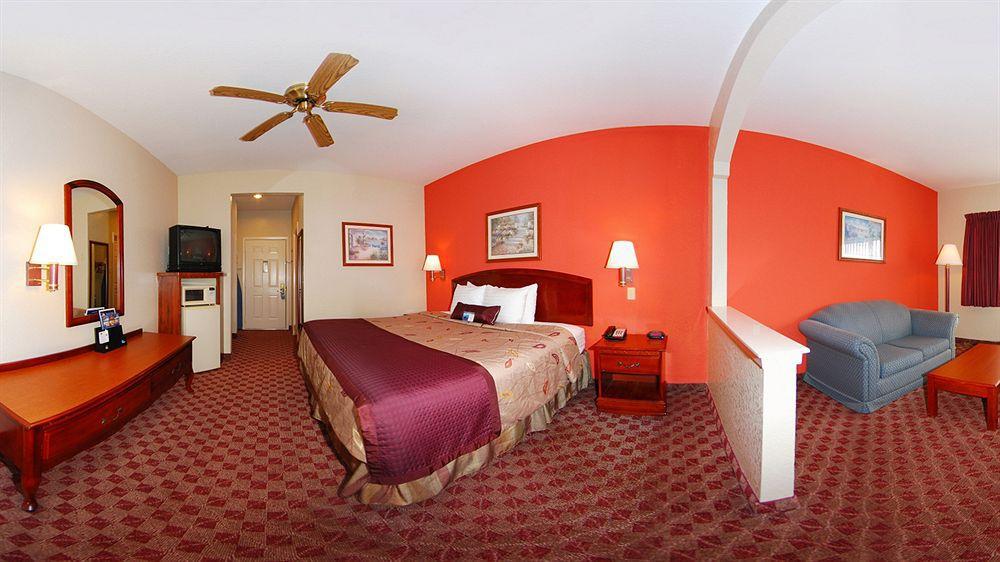 Best Western Plus Northwest Inn & Suites Houston Exterior photo
